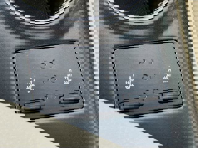 Certified 2018 Toyota Camry XLE w/ Audio Package image 19