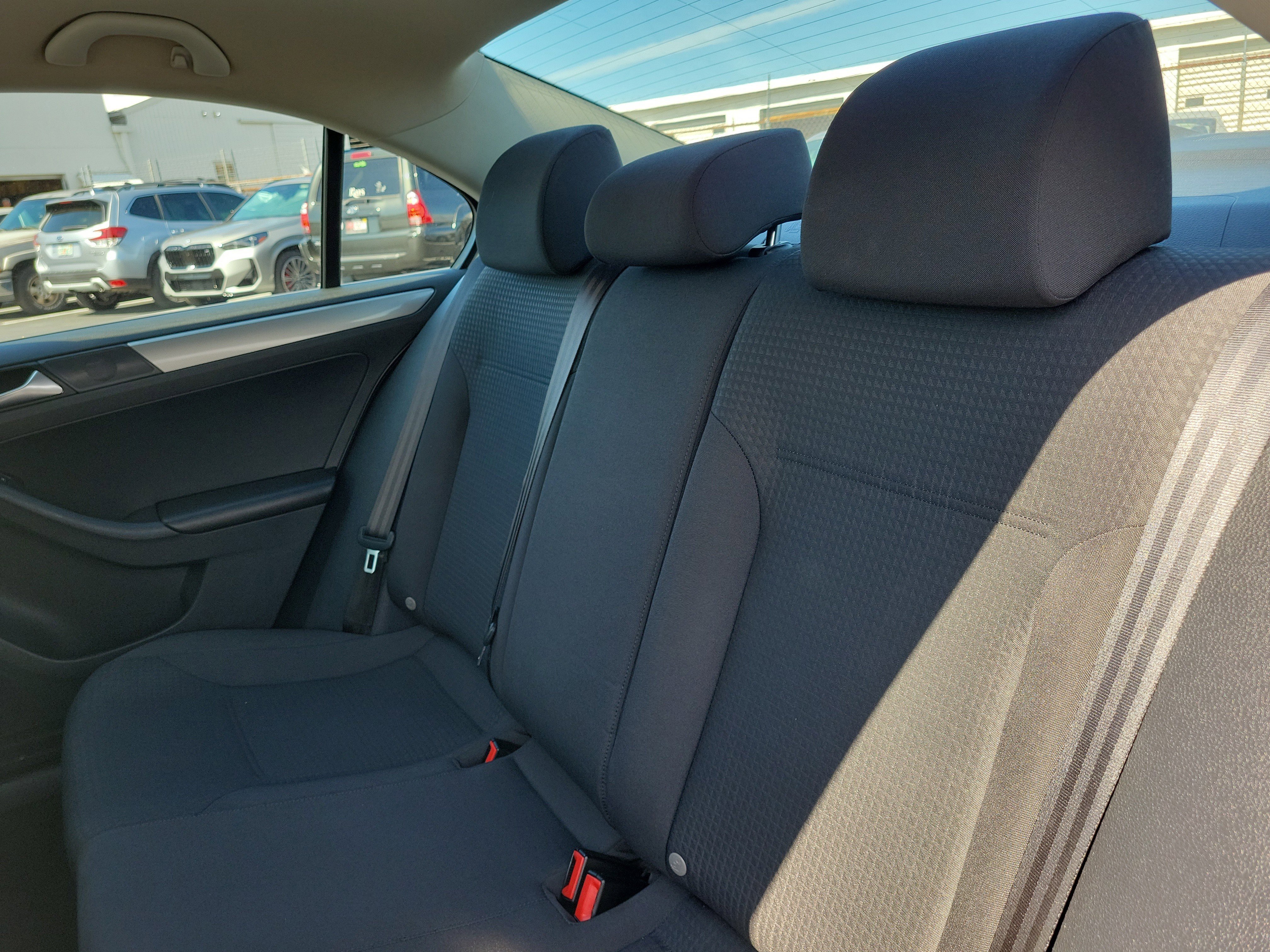 Used 2015 Volkswagen Jetta SE FWD image 10