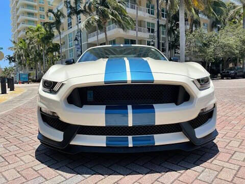 Used 2020 Ford Mustang Shelby GT350 w/ Technology Package image 2