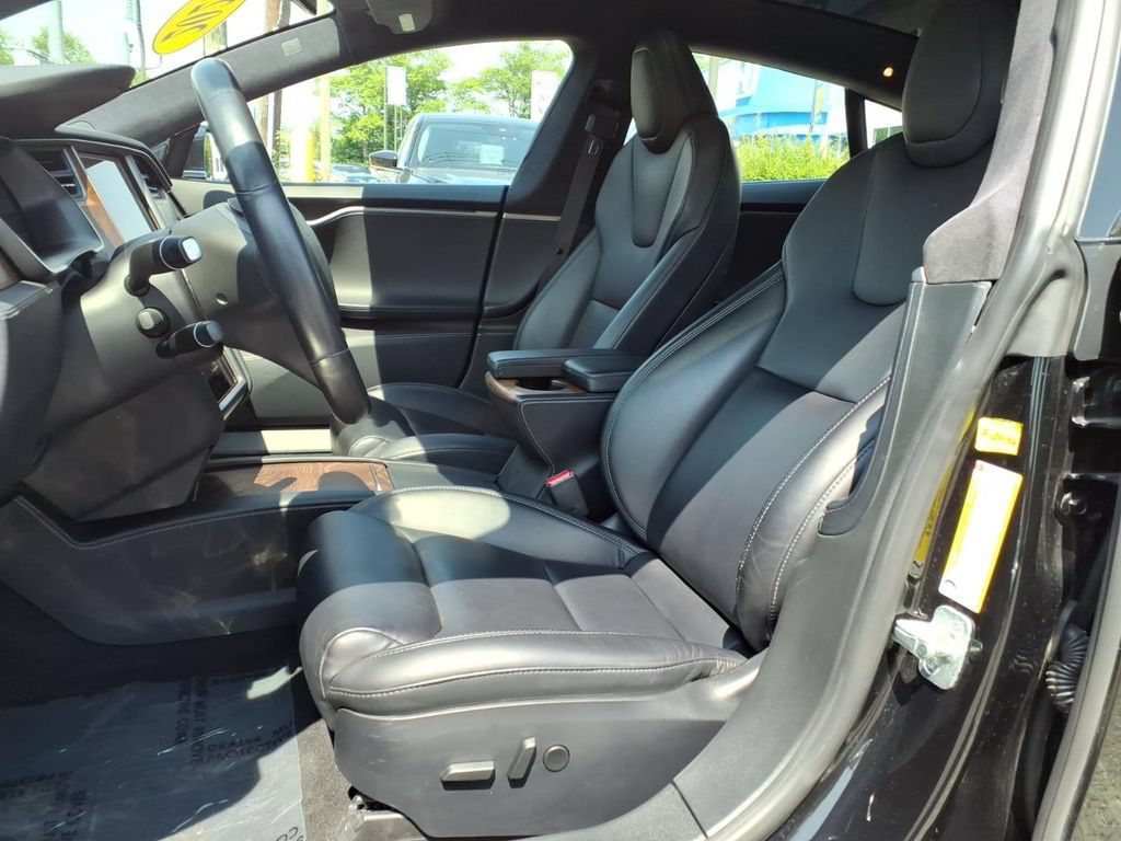 Used 2021 Tesla Model S Long Range Plus AWD/4WD image 17