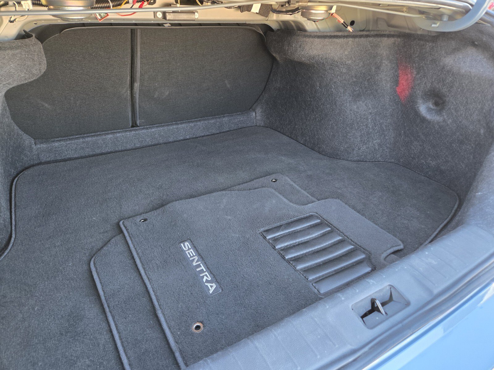 Used 2025 Nissan Sentra SV w/ All-Weather Package FWD image 13