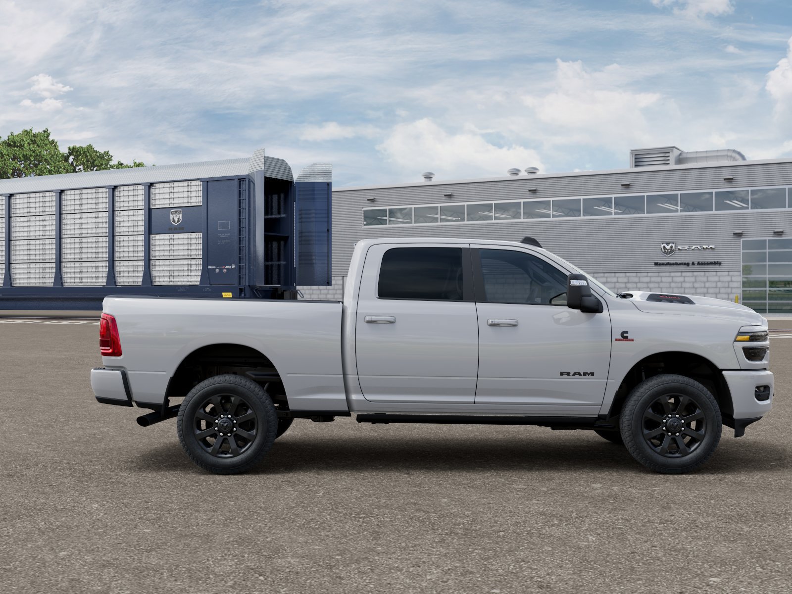 New 2026 RAM 3500 Laramie AWD/4WD image 21