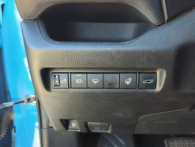 Used 2021 Toyota RAV4 XLE Premium image 15