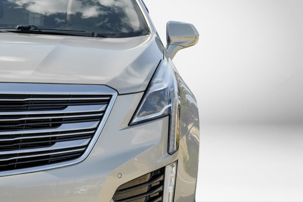 Used 2017 Cadillac XT5 Luxury w/ Driver Awareness Package FWD image 47