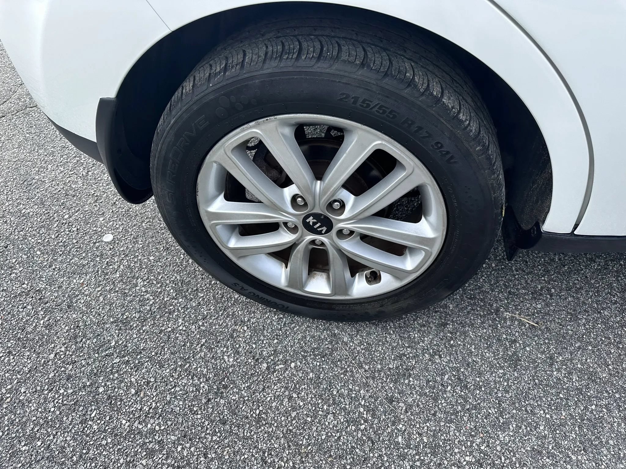 Used 2019 Kia Soul + FWD image 8