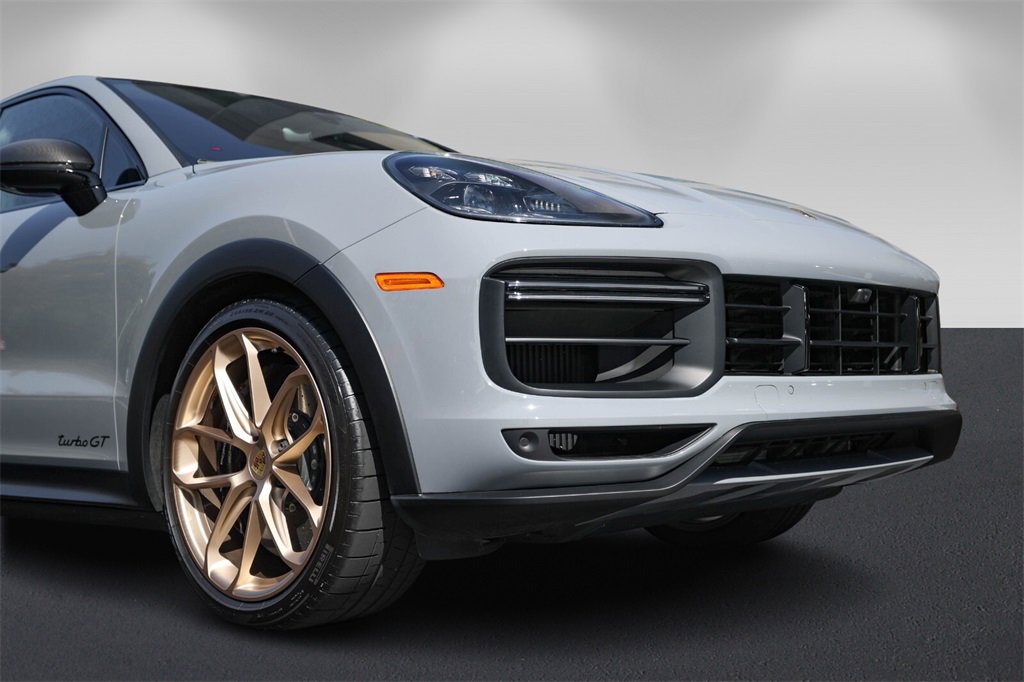 Used 2023 Porsche Cayenne Turbo GT image 9