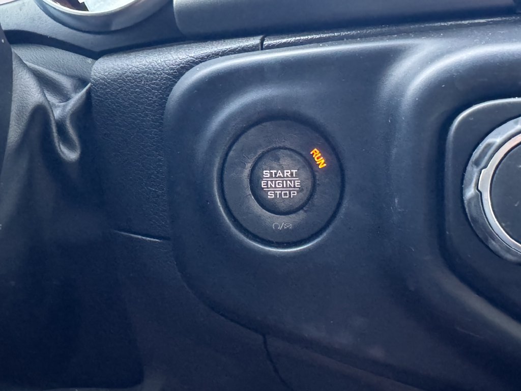 Used 2023 Jeep Wrangler Unlimited Sport AWD/4WD image 25