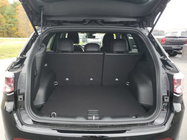 New 2026 Jeep Compass Limited AWD/4WD image 10