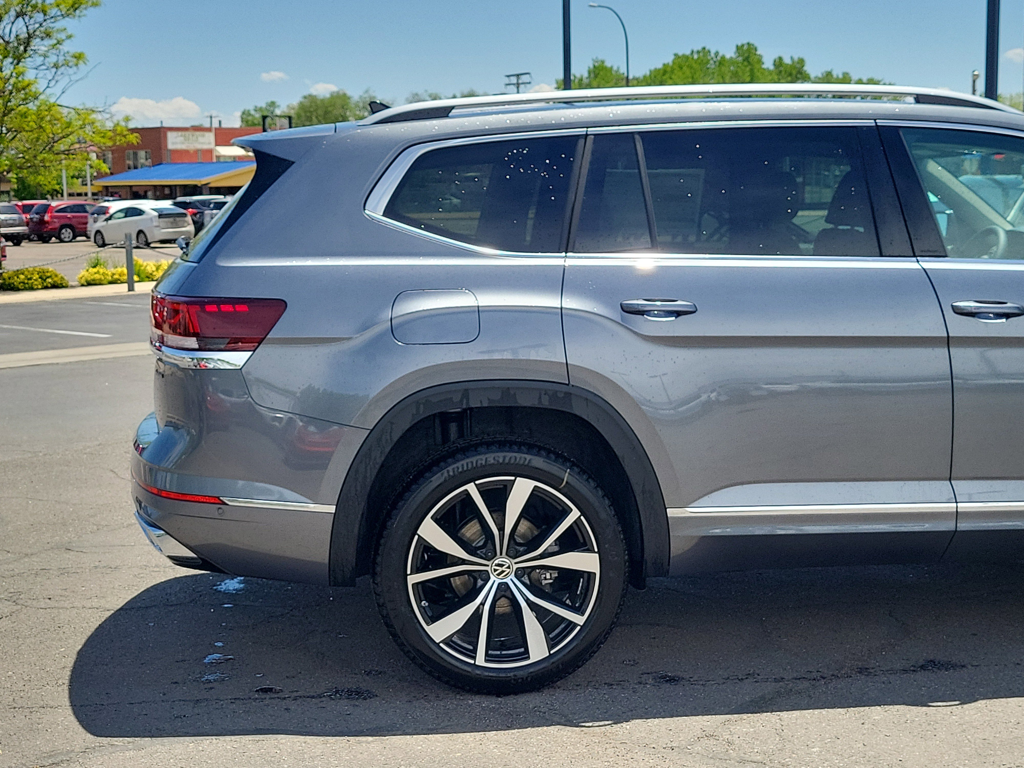 New 2025 Volkswagen Atlas SEL Premium R-Line image 6