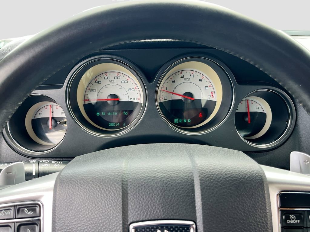 Used 2014 Dodge Challenger SXT w/ Super Sport Group (SS/T) RWD image 12