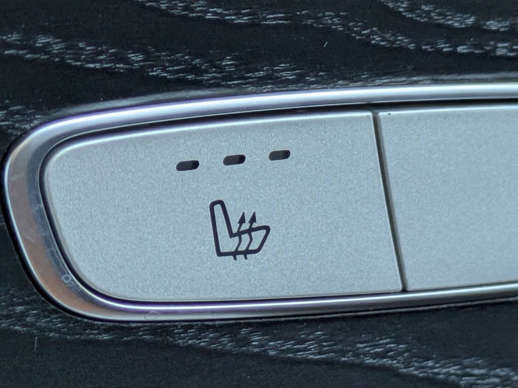 Used 2021 Mercedes-Benz E 350 Sedan image 23