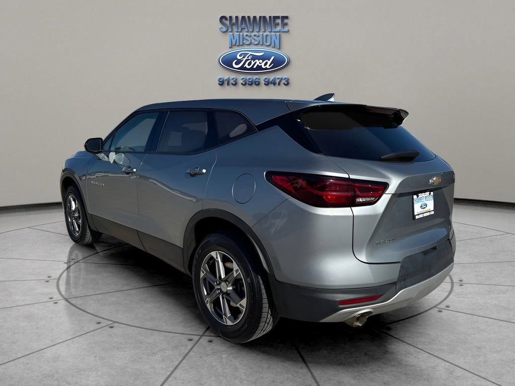 Used 2023 Chevrolet Blazer LT image 3