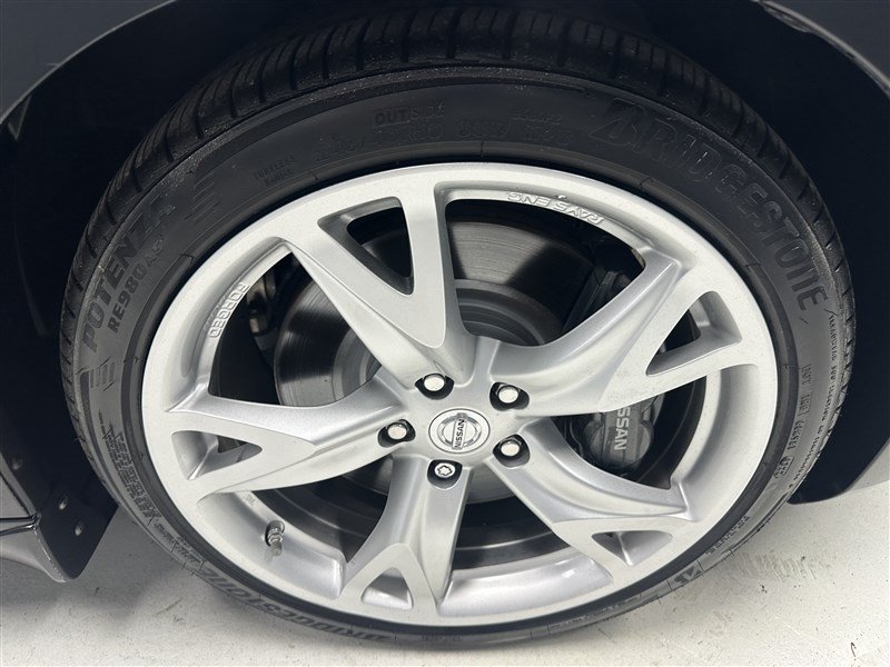 Used 2011 Nissan 370Z Coupe w/ Sport Pkg RWD image 12