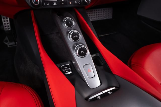 Used 2019 Ferrari Portofino RWD image 51