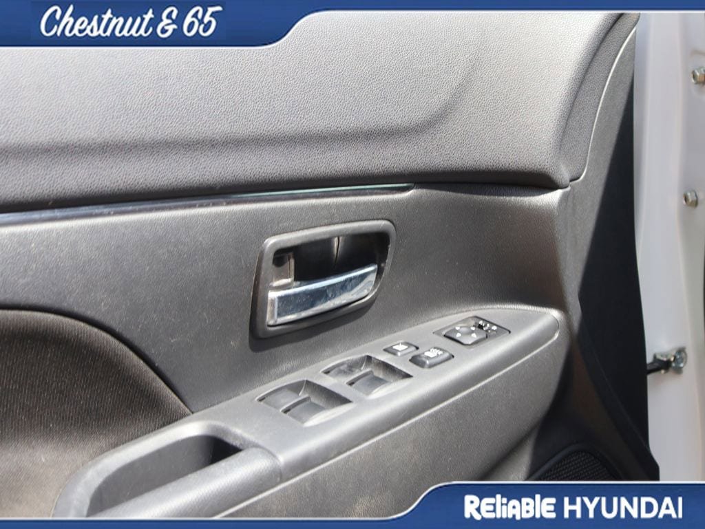 Used 2021 Mitsubishi Outlander Sport SE image 22