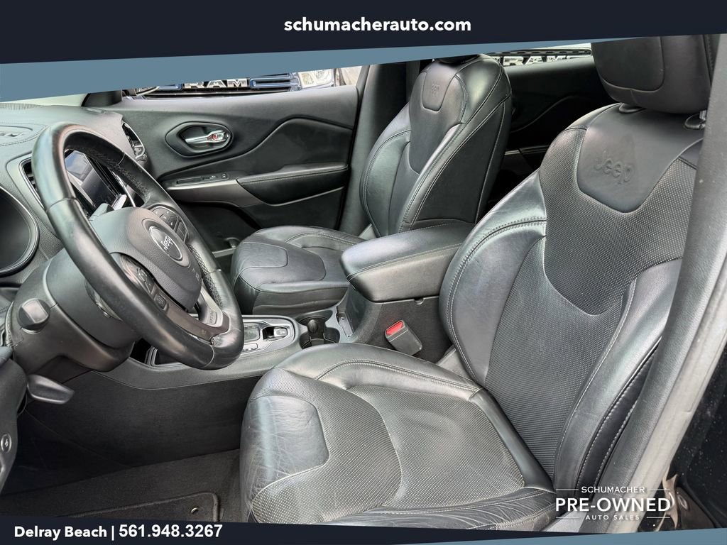 Used 2019 Jeep Cherokee Limited FWD image 11