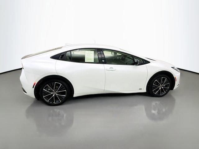 Used 2024 Toyota Prius XLE image 8