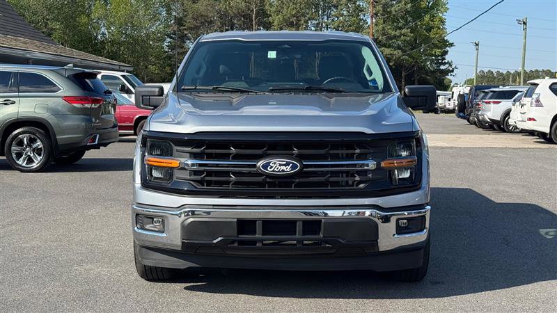 Used 2025 Ford F150 XLT w/ Equipment Group 301A Standard RWD image 3