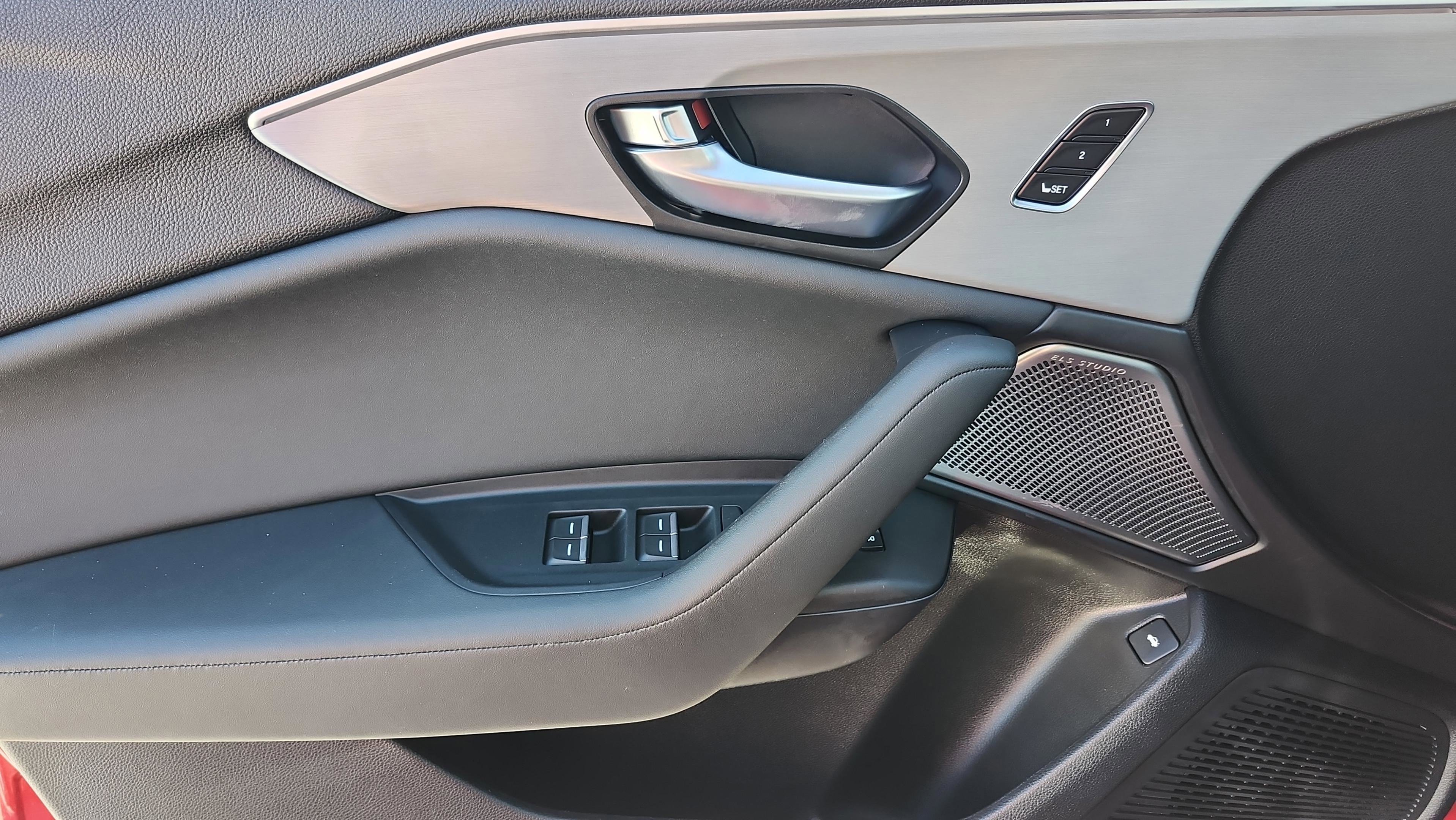 Used 2022 Acura TLX w/ Technology Package image 40