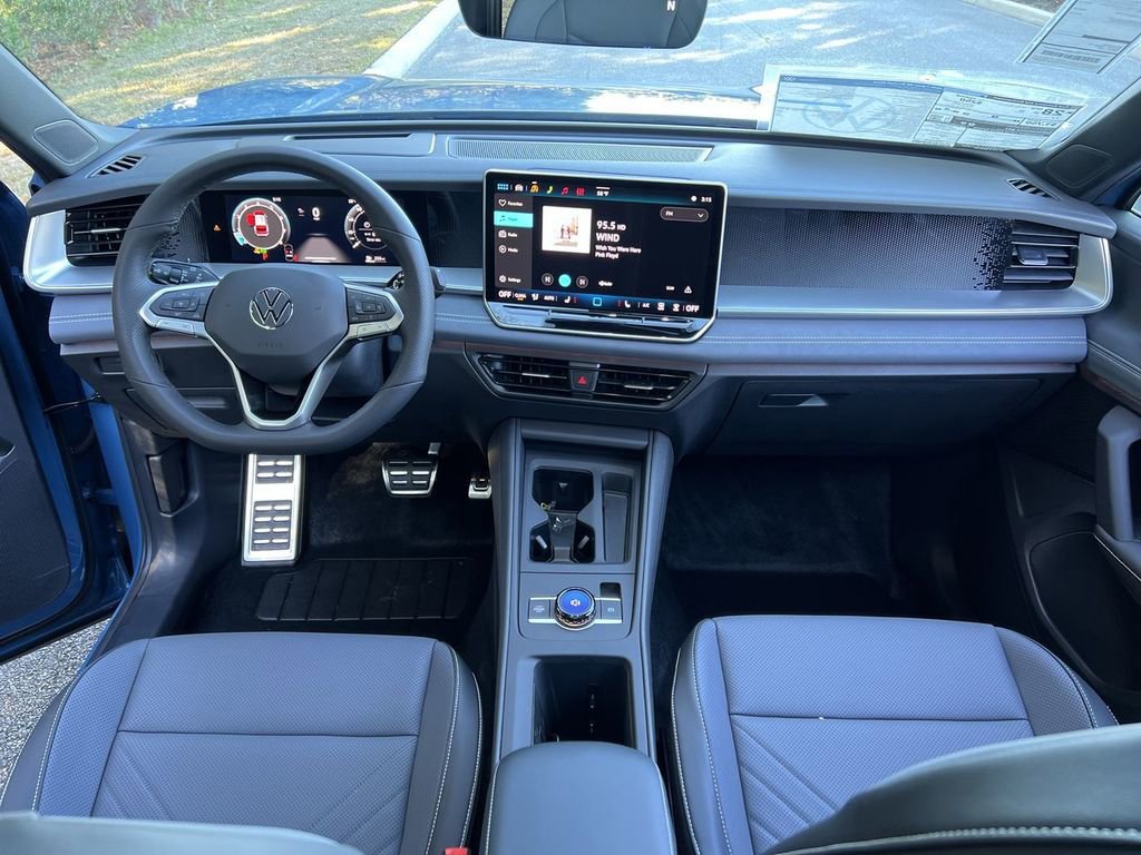 New 2026 Volkswagen Tiguan SE R-Line image 21