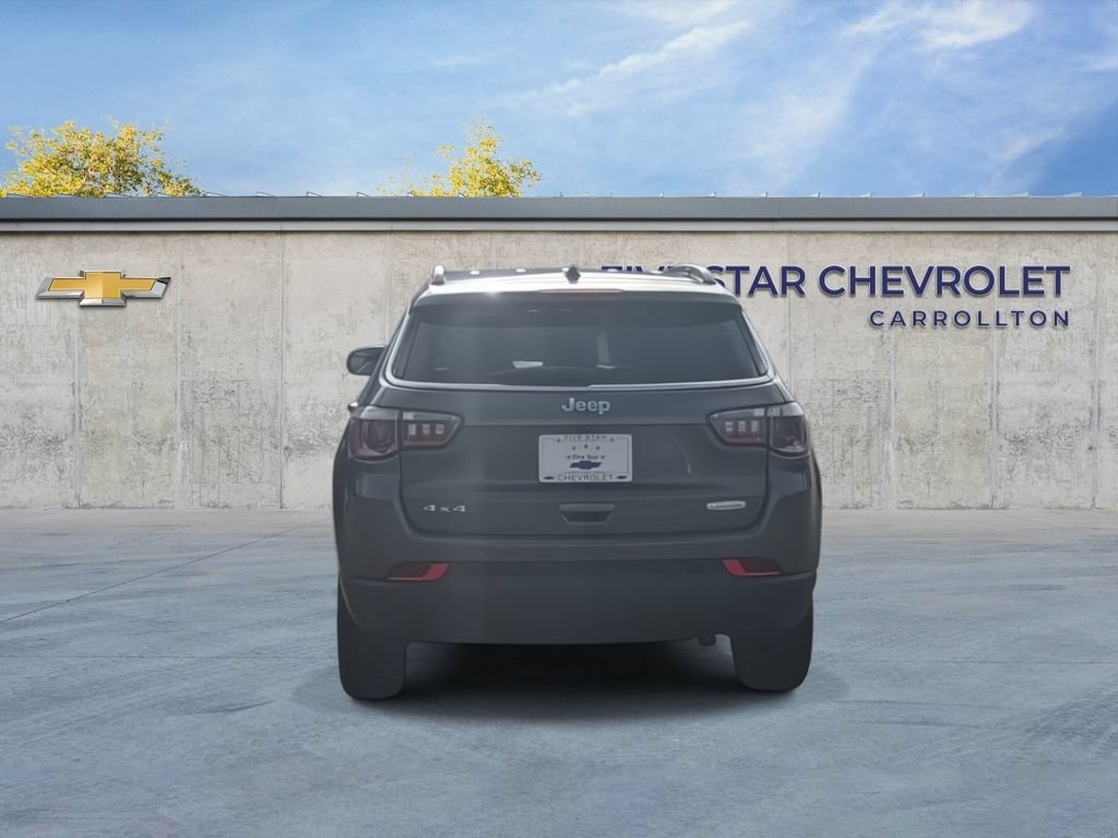 Used 2018 Jeep Compass Latitude w/ Popular Equipment Group AWD/4WD image 7