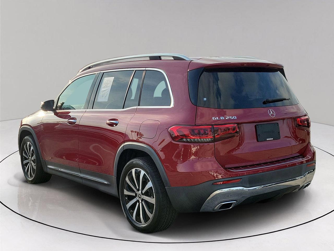 Certified 2023 Mercedes-Benz GLB 250 image 3