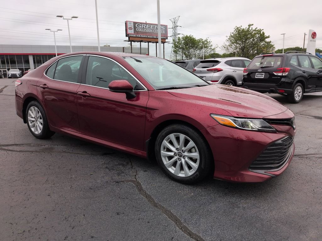 Used 2020 Toyota Camry LE FWD image 7