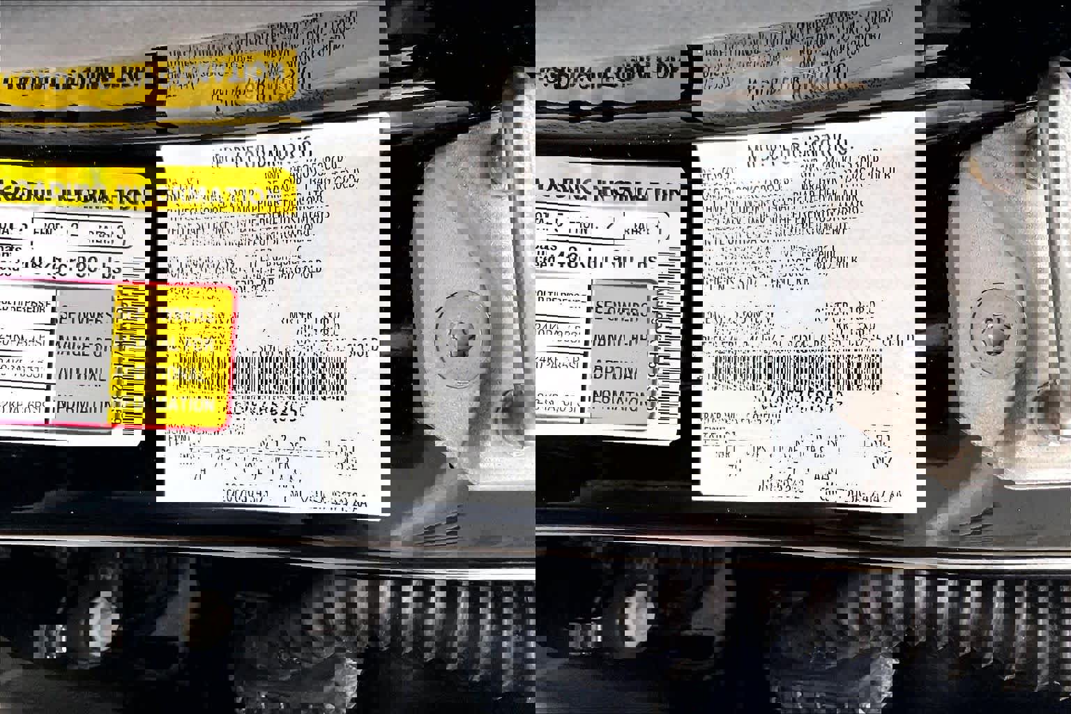 Used 2017 Lincoln Continental Premiere image 38