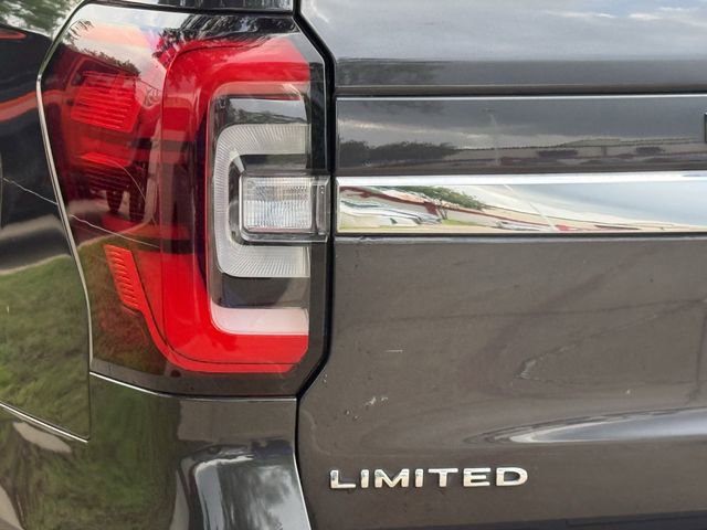 Used 2023 Ford Expedition Max Limited AWD/4WD image 6