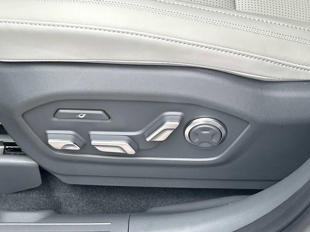 New 2026 Hyundai Santa Fe Calligraphy image 17