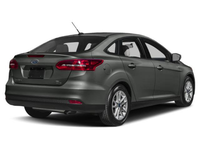 Used 2018 Ford Focus SEL w/ Cold Weather Package FWD image 2