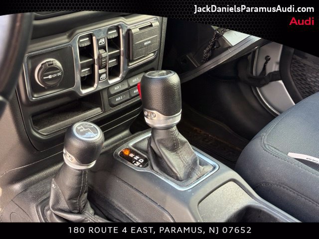 Used 2022 Jeep Wrangler Unlimited Sport AWD/4WD image 7