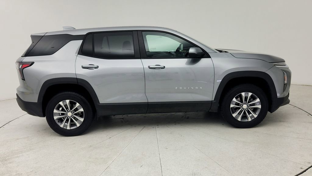 Certified 2025 Chevrolet Equinox LT FWD image 9