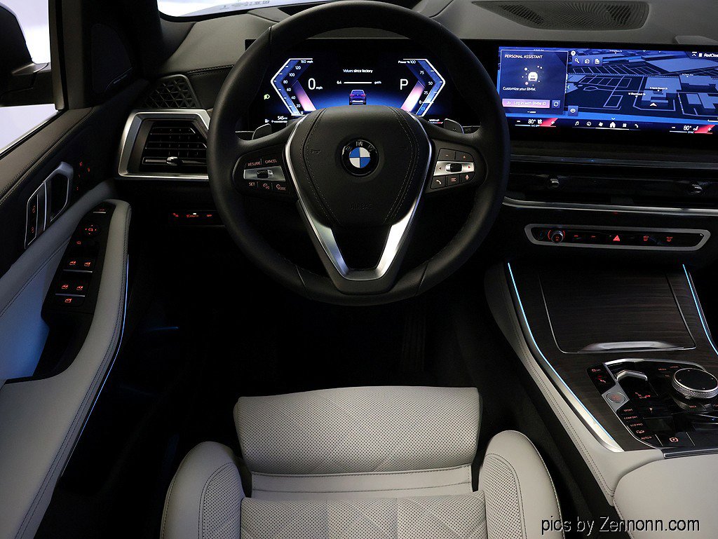 Used 2026 BMW X5 xDrive40i w/ Climate Comfort Package image 15