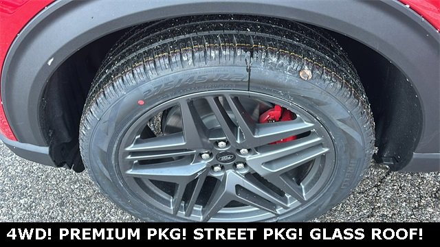 New 2026 Ford Explorer ST-Line w/ ST-Line Street Pack image 32