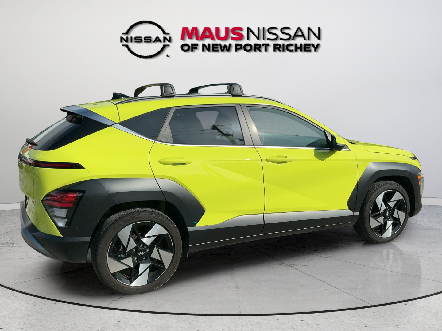 Used 2024 Hyundai Kona Limited FWD image 11