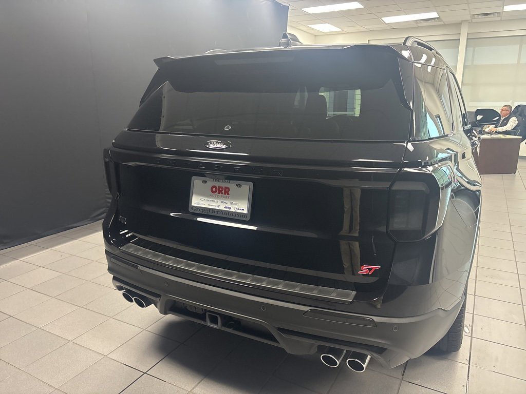 Used 2025 Ford Explorer ST w/ Sun And Sound Package image 4