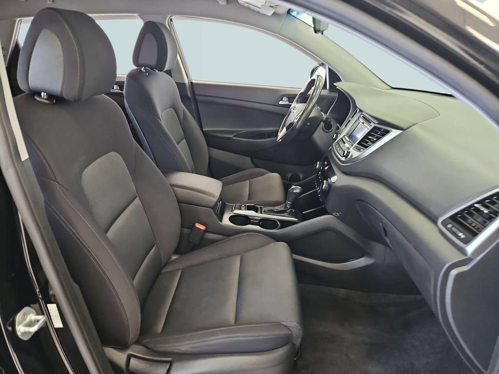 Used 2016 Hyundai Tucson Sport AWD/4WD image 28