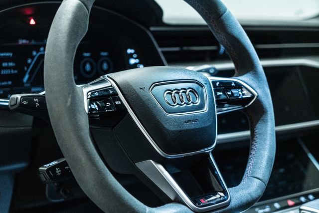 Used 2023 Audi RS 6 w/ Executive Package AWD/4WD image 24