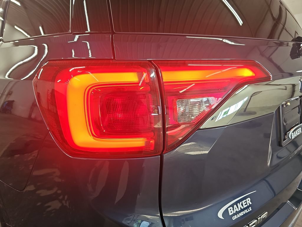 Used 2019 GMC Acadia Denali w/ Technology Package AWD/4WD image 37