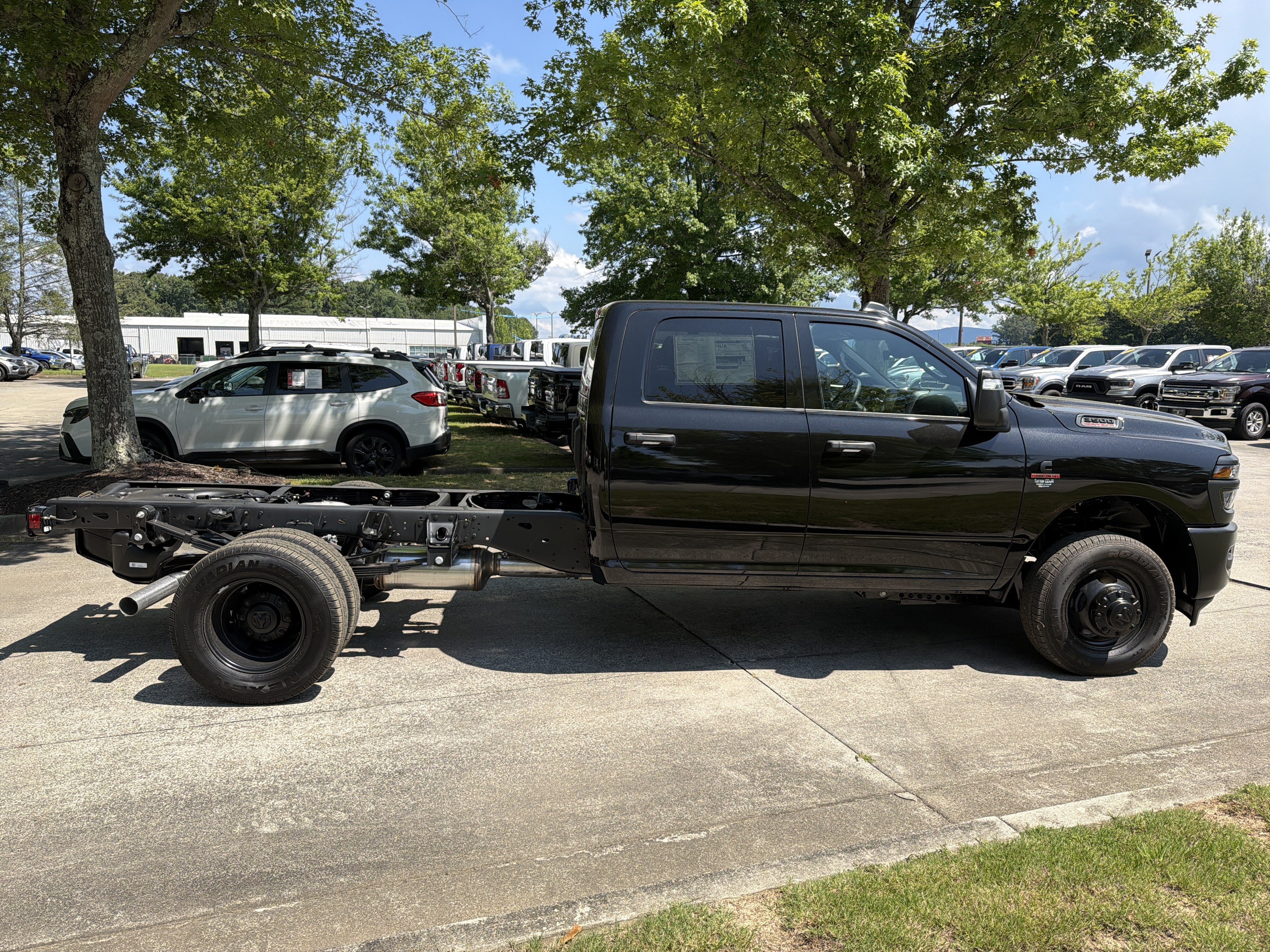 New 2026 RAM 3500 Tradesman AWD/4WD image 8
