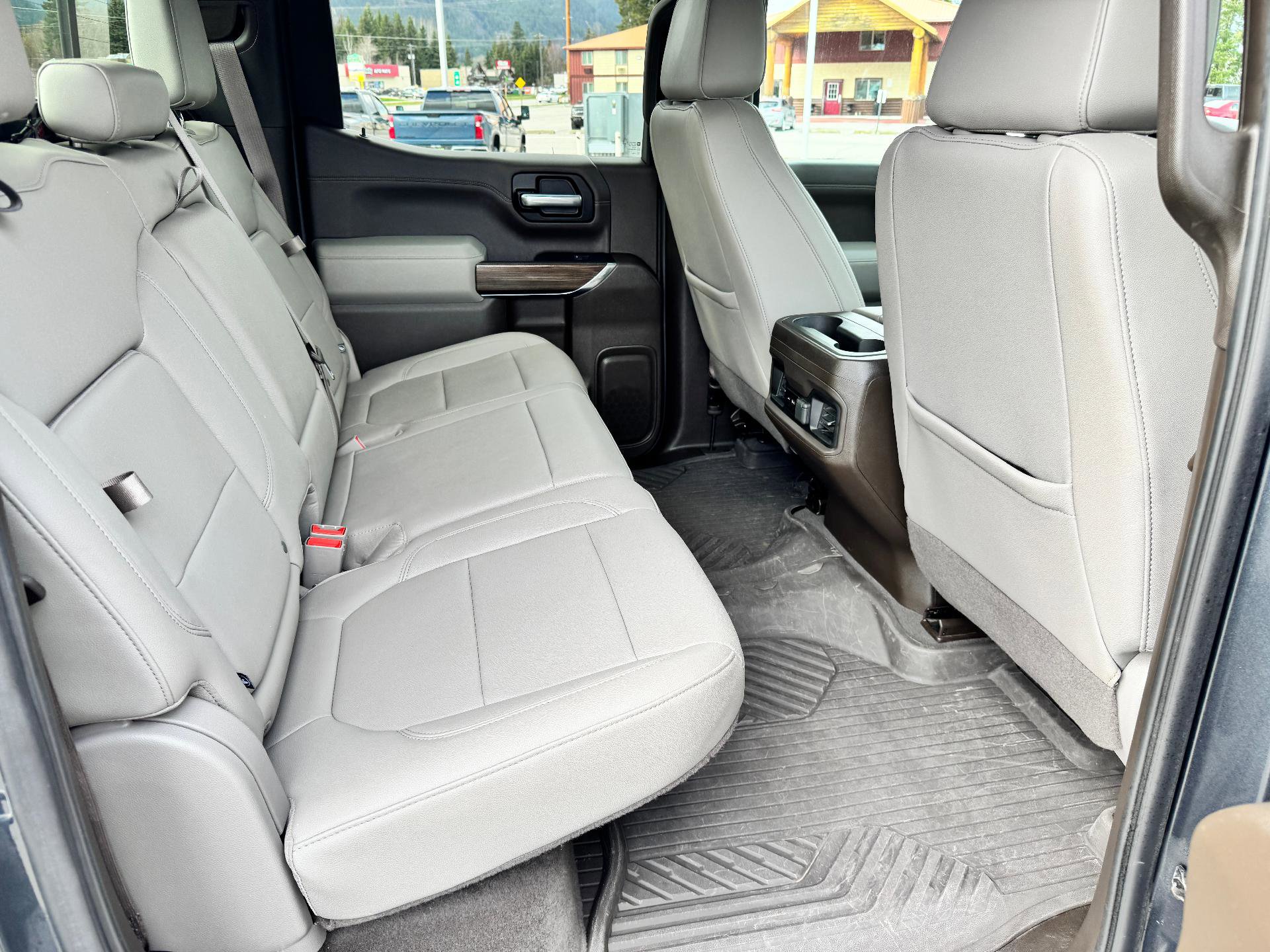 Used 2022 Chevrolet Silverado 1500 LT Trail Boss w/ Convenience Package II image 18