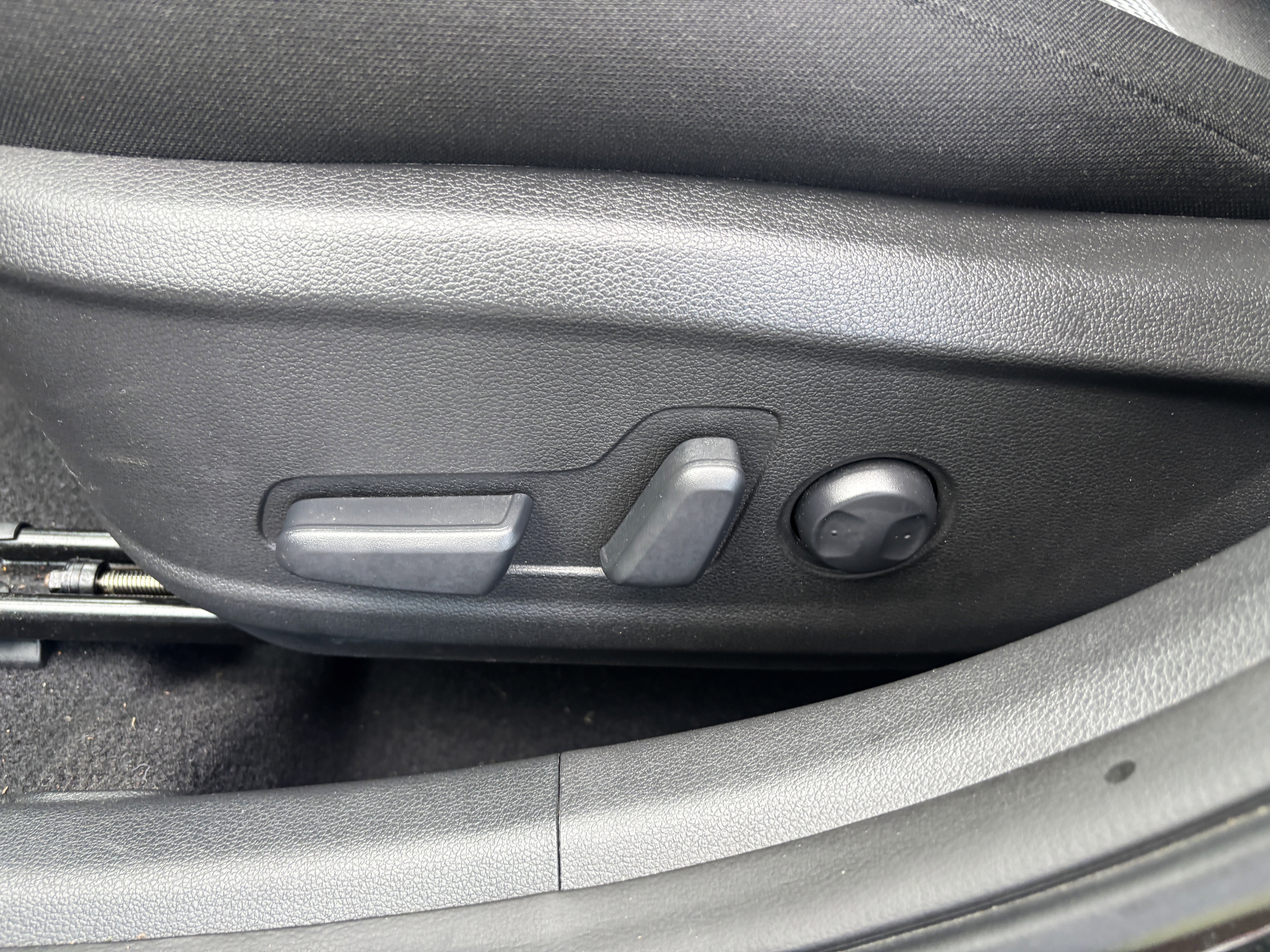 Used 2021 Hyundai Kona Night image 13