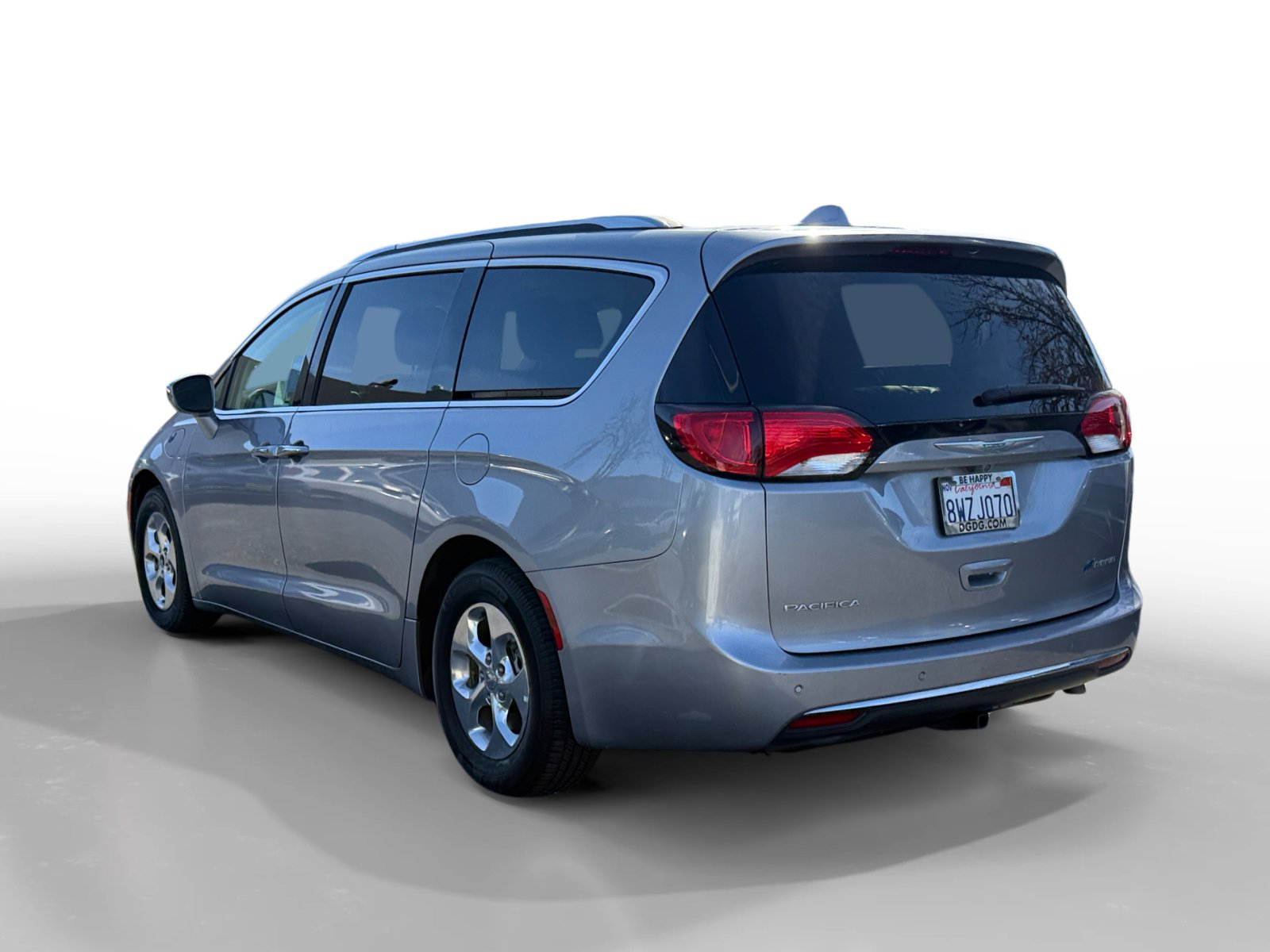 Used 2018 Chrysler Pacifica Limited image 3