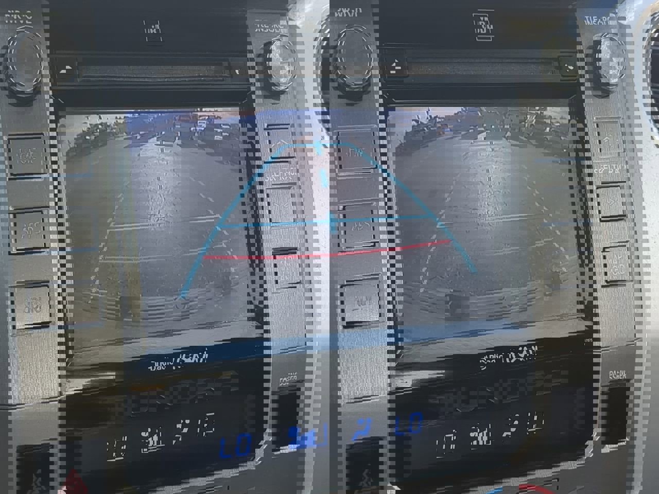 Used 2014 Toyota Tundra Platinum image 21