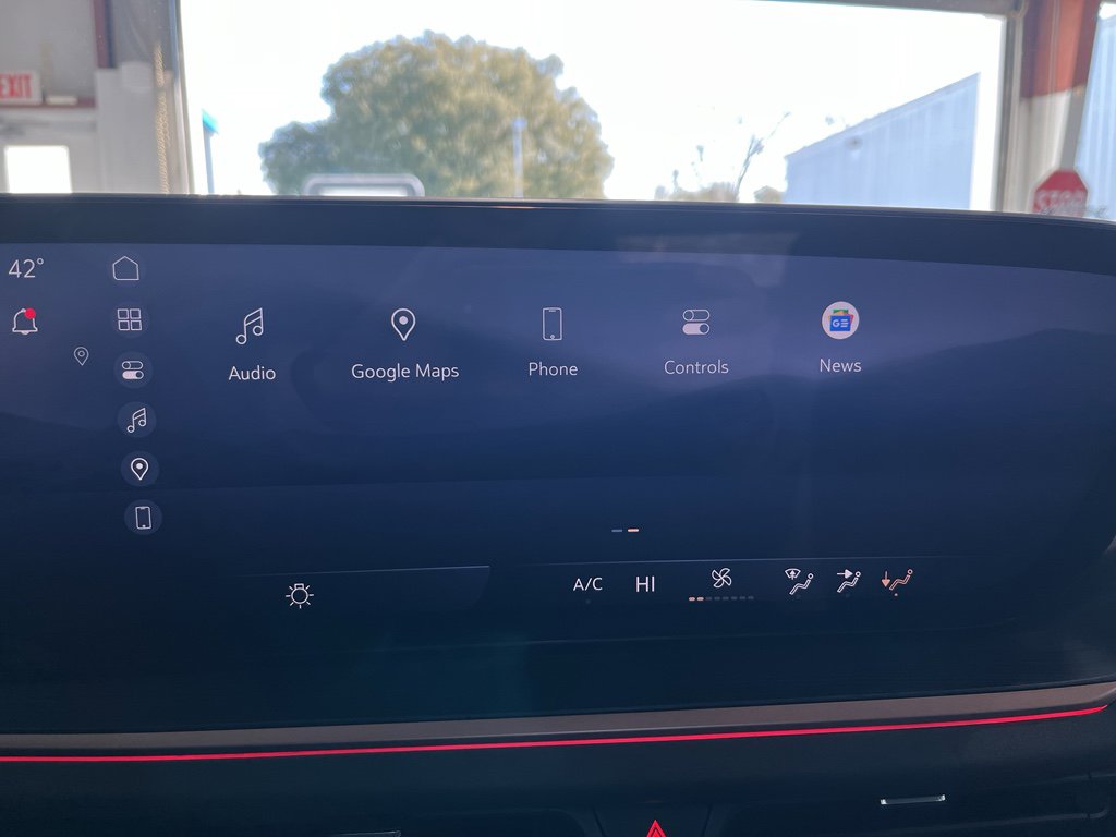 Used 2025 Buick Envision Sport Touring image 21