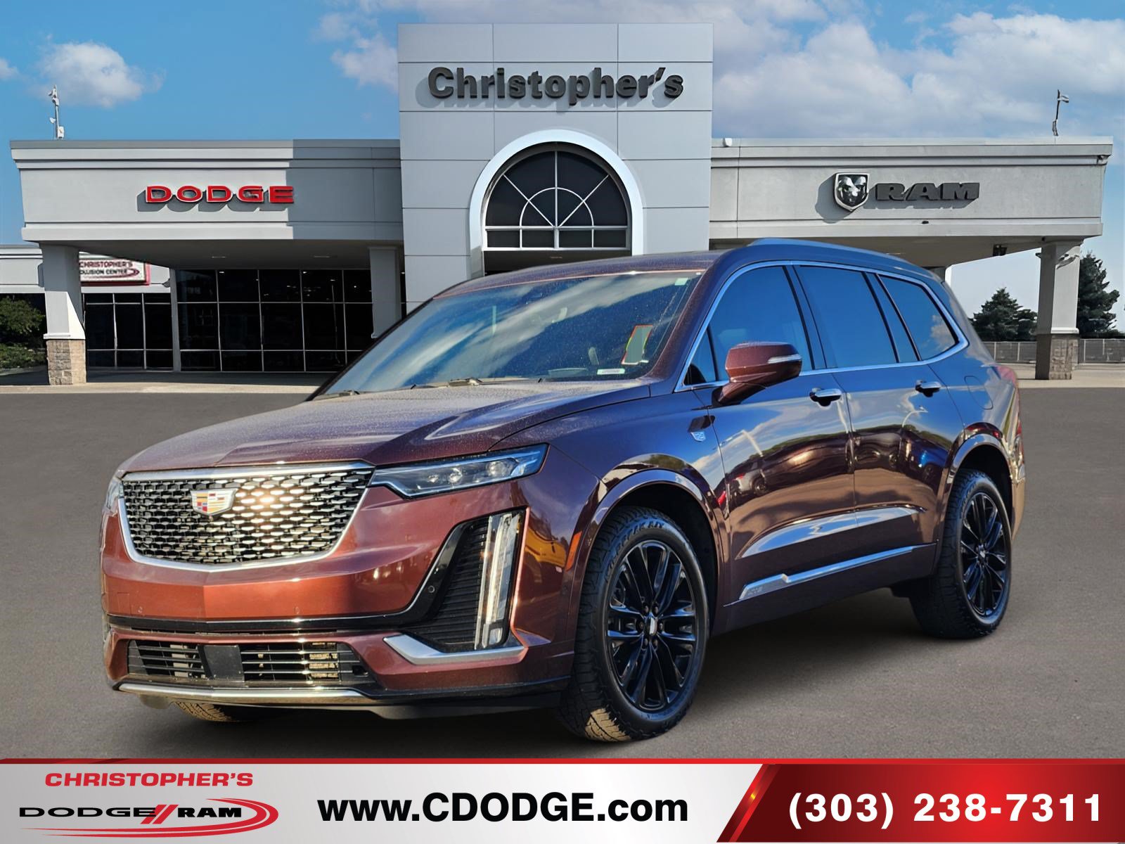 Used 2022 Cadillac XT6 Premium Luxury w/ Platinum Package AWD/4WD image 7