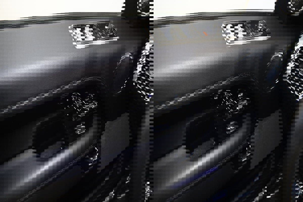 Used 2021 Land Rover Range Rover Westminster Edition image 31