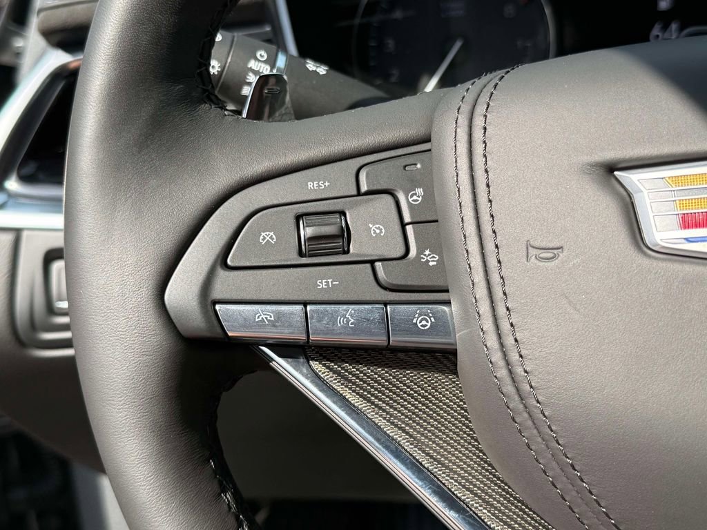 Used 2025 Cadillac XT6 Sport w/ Platinum Package image 34