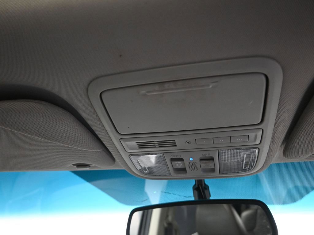 Used 2011 Honda Odyssey EX-L image 25